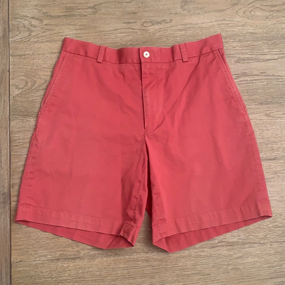 Southern Tide Men’s Red Shorts
